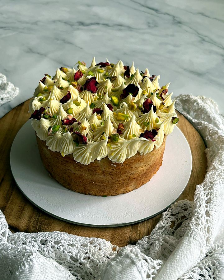 Rose and pistachio cake